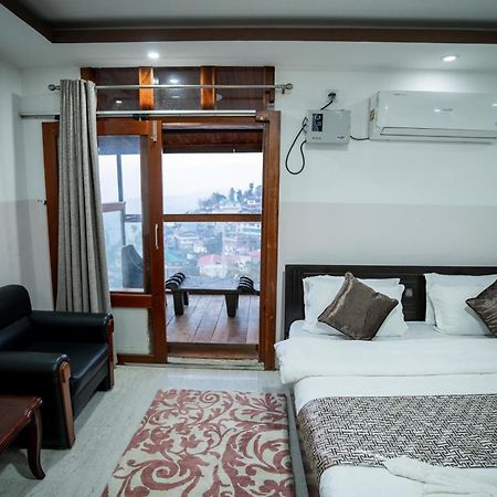 2K Hotel Kohima Екстер'єр фото