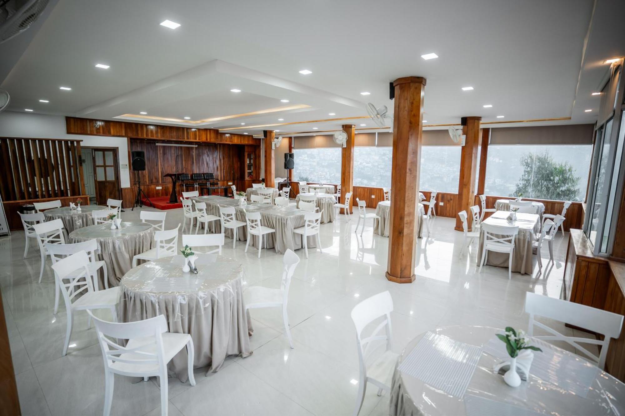 2K Hotel Kohima Екстер'єр фото