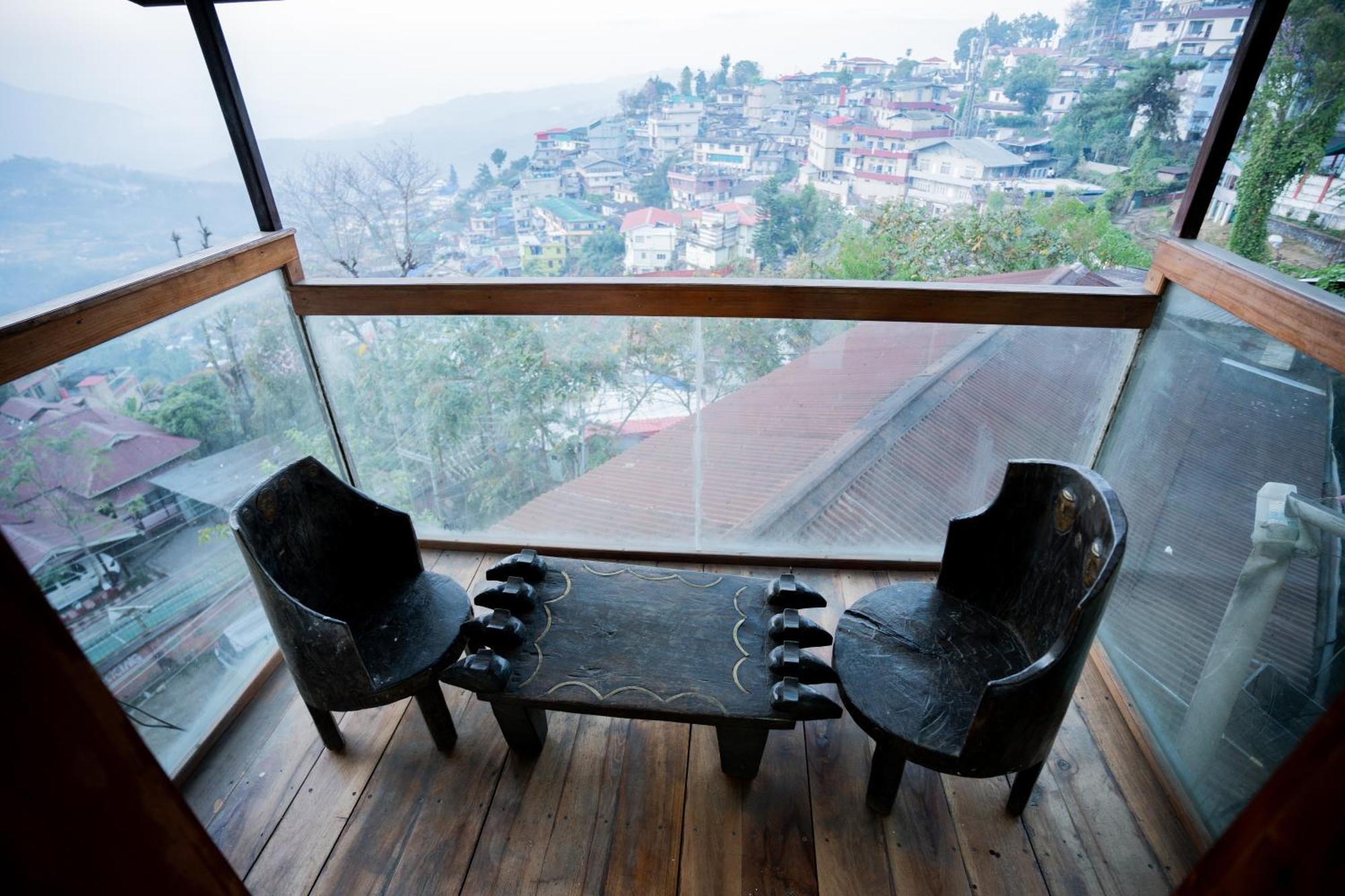 2K Hotel Kohima Екстер'єр фото